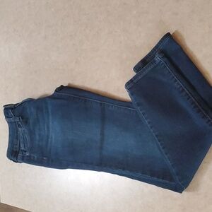 SO junior women's low rise skinny jeans.  Size 9.
